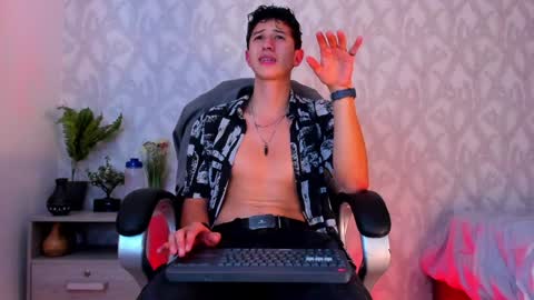 Snapshot of dorian_mystery chatting on January 2025 09:39:01 AM dorian_mystery online show from January 2025 09:39:01 AM