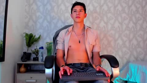 Snapshot of dorian_mystery chatting on January 2025 05:20:02 AM dorian_mystery online show from January 2025 05:20:02 AM