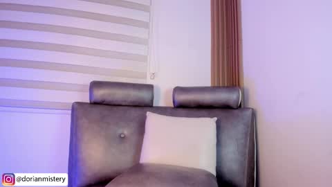 dorian_mystery online show from February 2026 01:34:01 AM