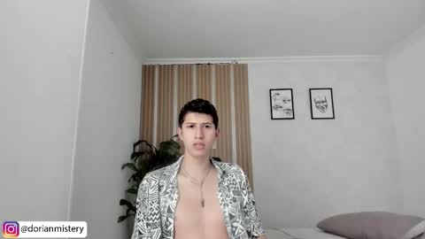 dorian_mystery online show from February 2026 08:18:02 PM