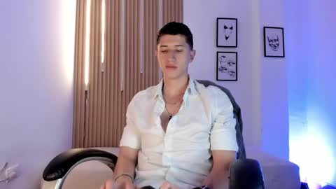 Snapshot of dorian_mystery chatting on May 2026 08:14:01 PM dorian_mystery online show from May 2026 08:14:01 PM