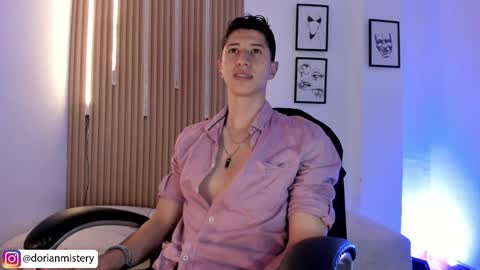 Snapshot of dorian_mystery chatting on May 2026 02:33:01 PM dorian_mystery online show from May 2026 02:33:01 PM