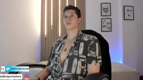 dorian_mystery online show from June 2026 11:05:02 PM