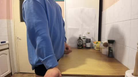 Snapshot of doriancretu95 chatting on December 2024 06:14:01 AM menu below online show from December 2024 06:14:01 AM