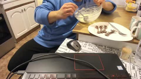 Snapshot of doriancretu95 chatting on December 2024 07:10:01 PM menu below online show from December 2024 07:10:01 PM