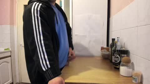 Snapshot of doriancretu95 chatting on January 2025 01:04:01 PM menu below online show from January 2025 01:04:01 PM