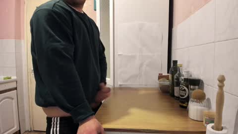 Snapshot of doriancretu95 chatting on January 2025 06:53:02 PM menu below online show from January 2025 06:53:02 PM