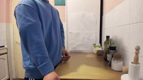 Snapshot of doriancretu95 chatting on February 2025 10:10:01 AM menu below online show from February 2025 10:10:01 AM