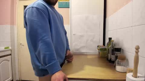 Snapshot of doriancretu95 chatting on March 2025 06:45:02 PM menu below online show from March 2025 06:45:02 PM