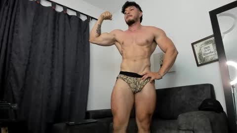 Dorian Fenix online show from December 2025 08:18:02 PM