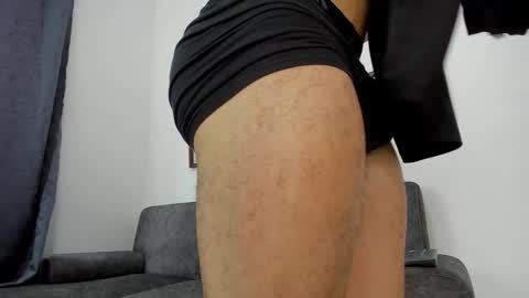 Dorian Fenix online show from December 2025 07:21:01 PM