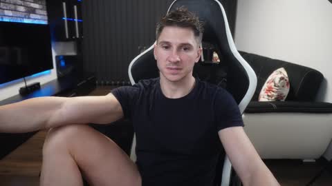 Snapshot of dorianreyes chatting on December 2024 02:32:01 AM Dorian Reyes online show from December 2024 02:32:01 AM