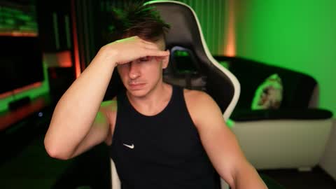 Dorian Reyes online show from October 2025 11:39:01 PM