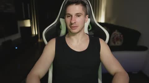 Dorian Reyes online show from May 2026 10:48:01 PM