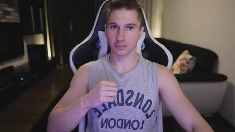 Dorian Reyes online show from May 2026 10:15:01 PM