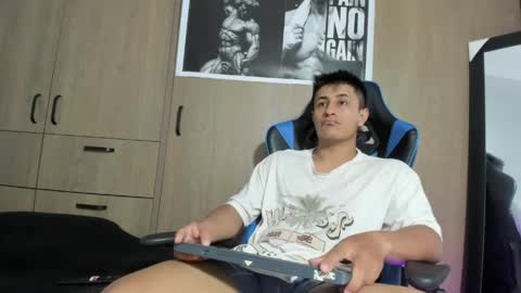 dorman_boy online show from May 2026 04:07:02 AM