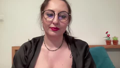 Snapshot of dorothydolly chatting on April 2026 01:56:02 PM Dorothy online show from April 2026 01:56:02 PM