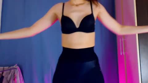 Snapshot of dorotty_ chatting on October 2025 02:37:02 AM Your Dorotty online show from October 2025 02:37:02 AM