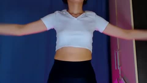 Snapshot of dorotty_ chatting on October 2025 02:04:02 AM Your Dorotty online show from October 2025 02:04:02 AM