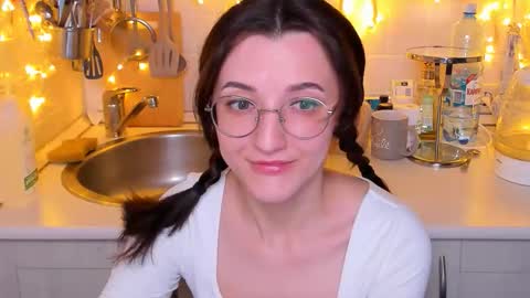 Snapshot of dorotty_ chatting on February 2026 11:56:02 PM Your Dorotty online show from February 2026 11:56:02 PM