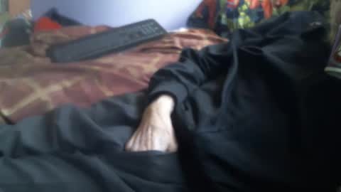 Hello  welcome to Slutsville  I am the Naked Chef  really  but you may call me Peter online show from September 2025 04:56:01 PM