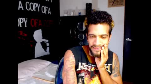 Snapshot of dostoyrodia_34 chatting on December 2024 01:28:01 AM will online show from December 2024 01:28:01 AM