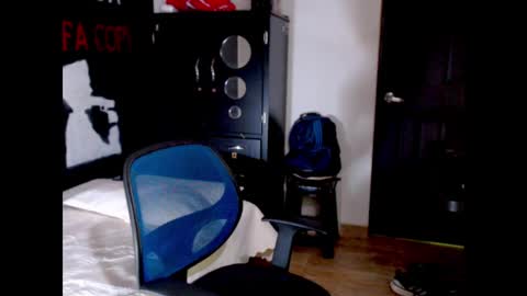 Snapshot of dostoyrodia_34 chatting on December 2024 01:32:02 AM will online show from December 2024 01:32:02 AM