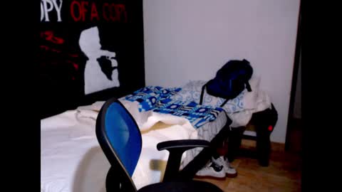 Snapshot of dostoyrodia_34 chatting on January 2025 06:03:01 PM will online show from January 2025 06:03:01 PM