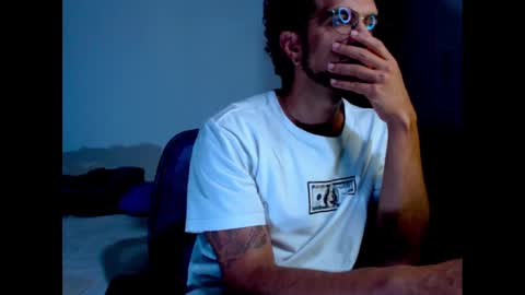 Snapshot of dostoyrodia_34 chatting on January 2025 11:50:02 PM will online show from January 2025 11:50:02 PM