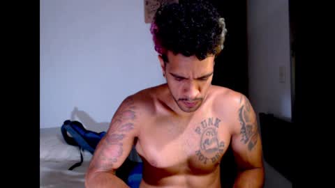 Snapshot of dostoyrodia_34 chatting on January 2025 12:39:02 AM will online show from January 2025 12:39:02 AM