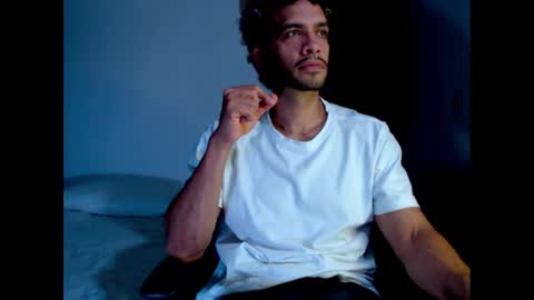 Snapshot of dostoyrodia_34 chatting on February 2025 12:52:02 AM will online show from February 2025 12:52:02 AM