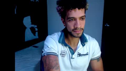 Snapshot of dostoyrodia_34 chatting on February 2025 01:09:01 AM will online show from February 2025 01:09:01 AM