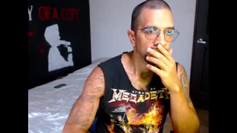 Snapshot of dostoyrodia_34 chatting on February 2025 01:33:01 AM will online show from February 2025 01:33:01 AM