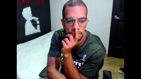 Snapshot of dostoyrodia_34 chatting on February 2025 06:03:01 AM will online show from February 2025 06:03:01 AM