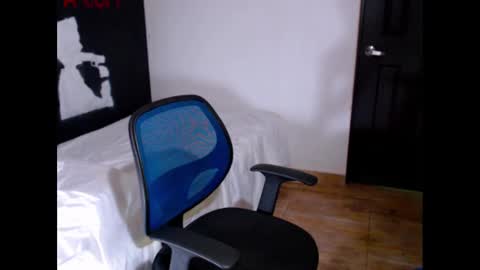 Snapshot of dostoyrodia_34 chatting on February 2025 03:42:02 AM will online show from February 2025 03:42:02 AM