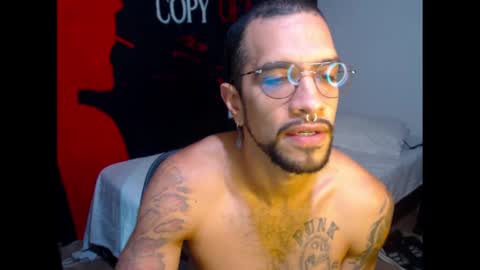 Snapshot of dostoyrodia_34 chatting on March 2025 06:55:01 PM will online show from March 2025 06:55:01 PM