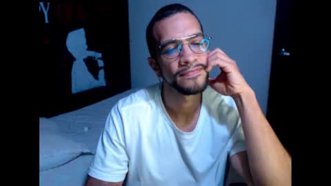 Snapshot of dostoyrodia_34 chatting on March 2025 11:25:01 PM will online show from March 2025 11:25:01 PM