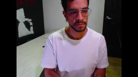 Snapshot of dostoyrodia_34 chatting on October 2025 01:17:02 AM will online show from October 2025 01:17:02 AM