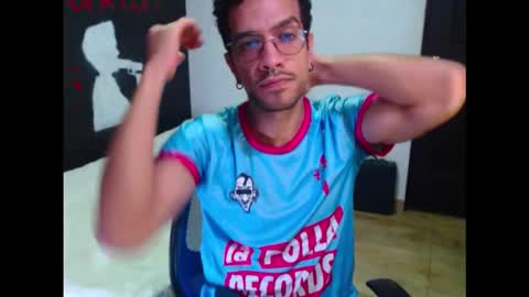 Snapshot of dostoyrodia_34 chatting on October 2025 01:44:01 AM will online show from October 2025 01:44:01 AM