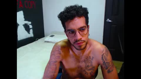 Snapshot of dostoyrodia_34 chatting on October 2025 04:02:02 AM will online show from October 2025 04:02:02 AM