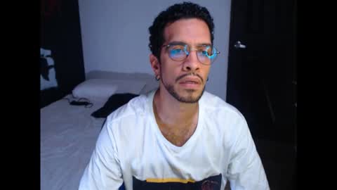 Snapshot of dostoyrodia_34 chatting on November 2025 09:48:02 PM will online show from November 2025 09:48:02 PM