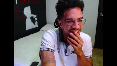 Snapshot of dostoyrodia_34 chatting on November 2025 05:07:02 AM will online show from November 2025 05:07:02 AM