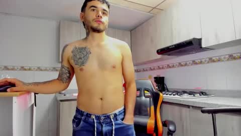 Snapshot of dostynjunior chatting on September 2025 01:00:01 PM Dostyn For U online show from September 2025 01:00:01 PM