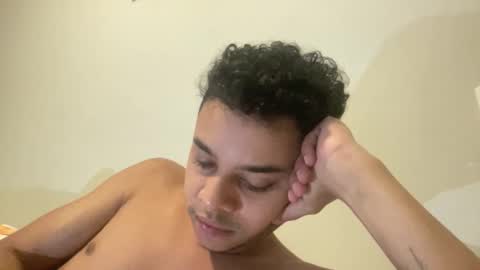 Snapshot of dotadinha chatting on March 2026 04:27:01 AM dotadinha online show from March 2026 04:27:01 AM