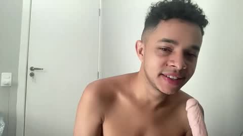 Snapshot of dotadinha chatting on March 2026 02:43:01 PM dotadinha online show from March 2026 02:43:01 PM