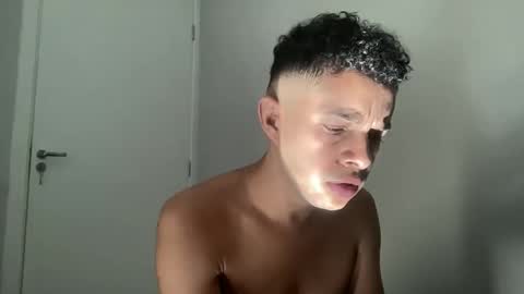 Snapshot of dotadinha chatting on March 2026 01:38:01 PM dotadinha online show from March 2026 01:38:01 PM