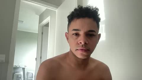 Snapshot of dotadinha chatting on April 2026 01:23:01 PM dotadinha online show from April 2026 01:23:01 PM