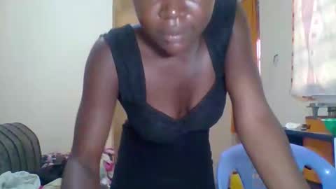 Snapshot of dottletop chatting on February 2025 06:19:01 AM dottletop online show from February 2025 06:19:01 AM