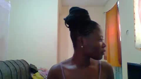 Snapshot of dottletop chatting on February 2025 08:22:02 AM dottletop online show from February 2025 08:22:02 AM