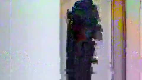 Snapshot of dottletop chatting on February 2025 06:06:01 AM dottletop online show from February 2025 06:06:01 AM